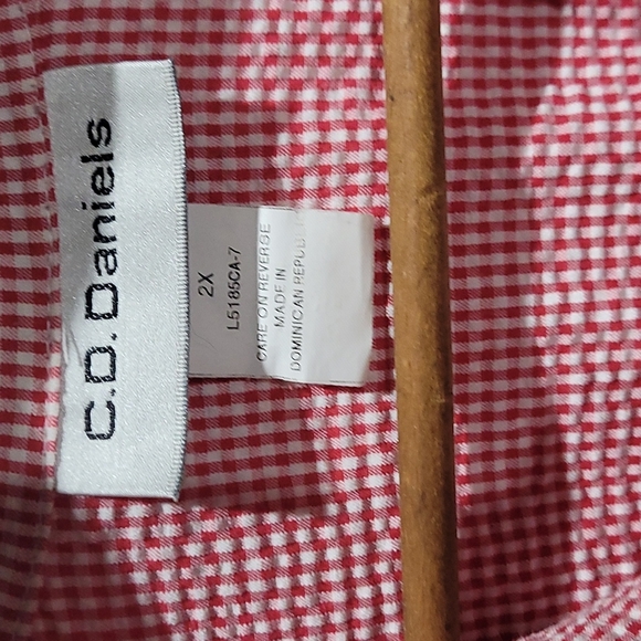 C.D. Daniels Women's Shirt Red and White Check Seersucker Size 2X EUC - Picture 4 of 4